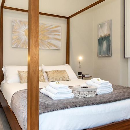 Suites 44 - Guesthouse Рим Екстер'єр фото