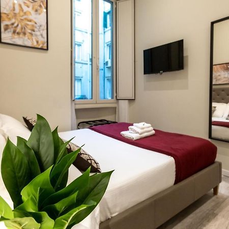 Suites 44 - Guesthouse Рим Екстер'єр фото