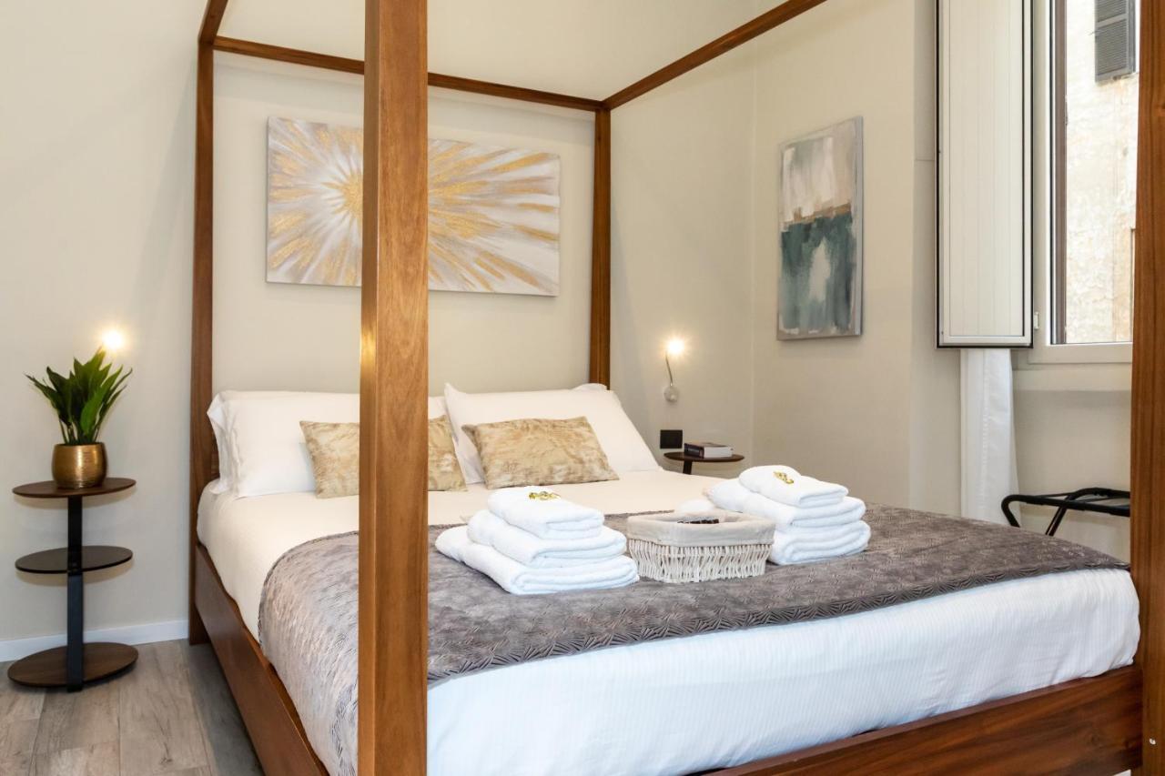 Suites 44 - Guesthouse Рим Екстер'єр фото