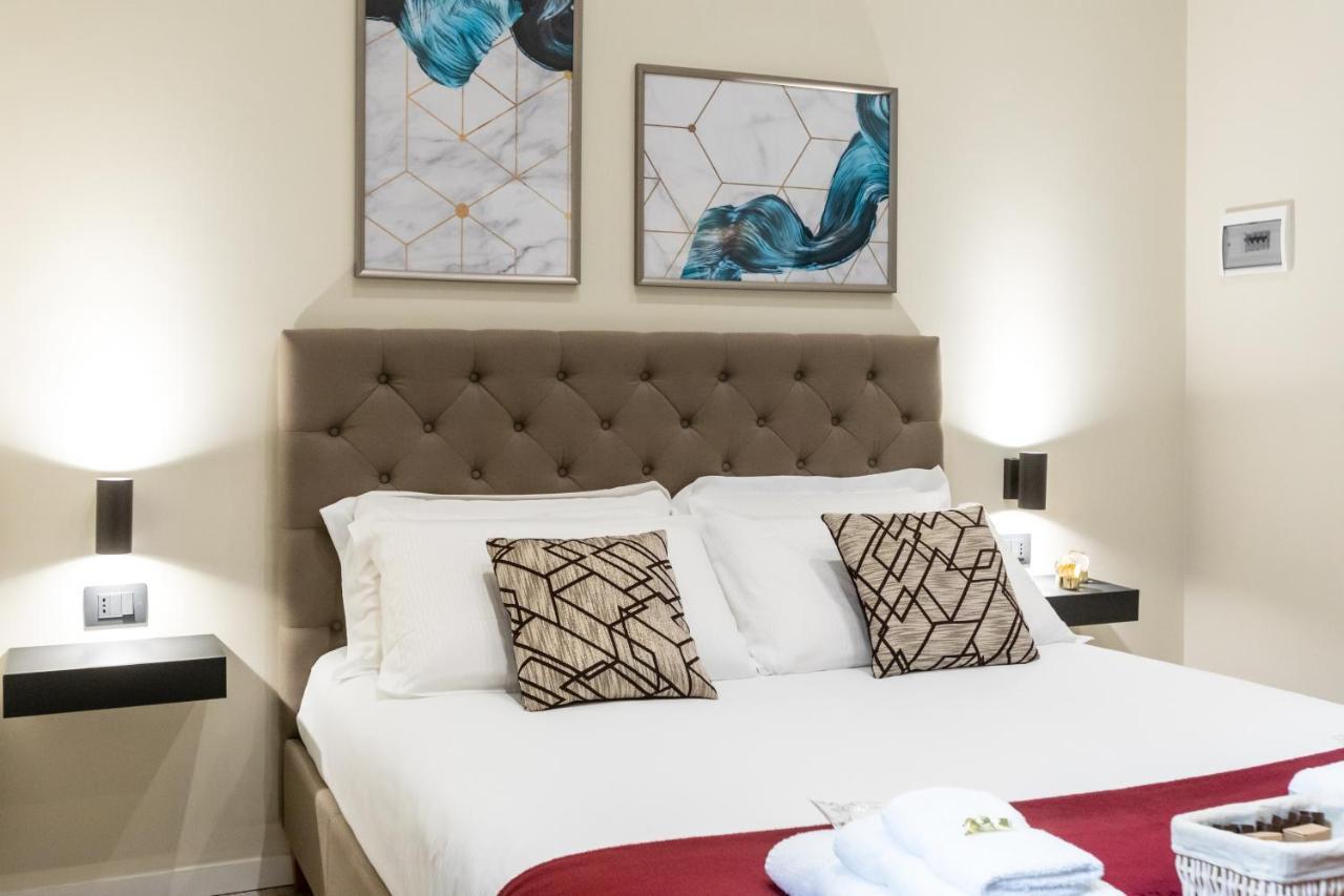 Suites 44 - Guesthouse Рим Екстер'єр фото